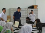 Ketua DPRD Provinsi Jambi Pantau Langsung Tes CAT PPDB SMA Titian Teras, Pastikan Transparan