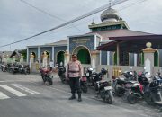 Puluhan Personel Polres Halmahera Utara Kawal Pelaksanaan Sholat Idul Adha