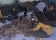 SMP TQS Assalaam Tepus Sembelih 8 Sapi dan 1 Kambing dalam Idul Adha 2025
