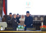 Bupati Ayu Asalasiyah Sampaikan  RAPERDA Tahun Anggaran 2024