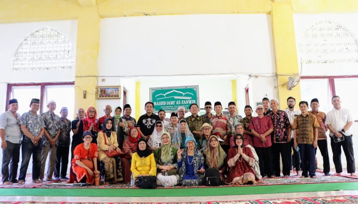 Wabup Pesibar Hadiri Anjau Silau Keluarga Kartadilaga dan Peresmian Masjid Jami’ At-Tanwir
