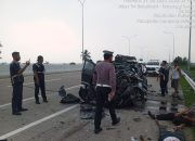 Innova Tabrak Truk di JTTS Lampung Selatan, Dua Tewas dan Tiga Luka-Luka