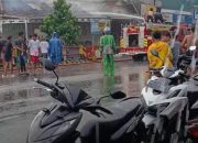 Kebakaran Hebat Landa Rumah Dan Toko Di Depan Klinik Alhafa Medika