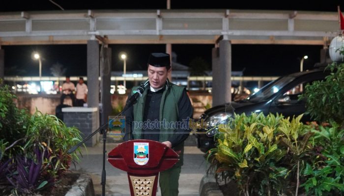 BUPATI PESISIR BARAT DEDI IRAWAN LEPAS PAWAI TAKBIRAN SAMBUT HARI RAYA IDUL FITRI 1447 HIJRIYAH