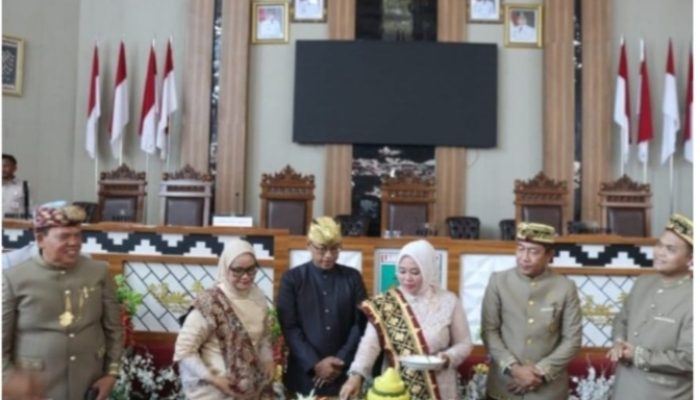 Dewan Perwakilan Rakyat Daerah (DPRD) Mengelar Paripurna Istimewa Hari Ulang Tahun (HUT) Ke 27 Tahun 2026 Kabupaten Lampung Timur