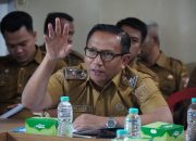 Asisten I Tubaba Pimpin Rapat Pembahasan Rancangan Peraturan Bupati Terkait Beasiswa S1