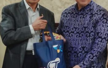 OT Group melalui program OT Peduli, menyerahkan bantuan kemanusiaan kepada Pemerintah Republik Indonesia, untuk membantu pemulihan para korban gempa bumi berkekuatan magnitudo 7,7 di Nusa Tenggara Timur (NTT)v