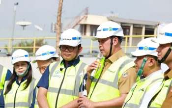 Antisipasi Musim Kemarau, Wali Kota Bekasi Lepas 11 Armada Water Trucking untuk Warga