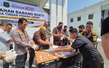Kejari Lumajang Musnahkan Barang Bukti 54 Perkara, 69 Ribu Pil dan 36,52 Gram Sabu